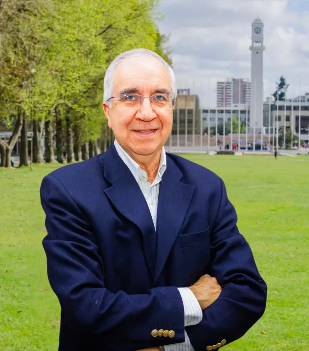 ALVARO ALFONSO ESCOBAR GONZÁLEZ